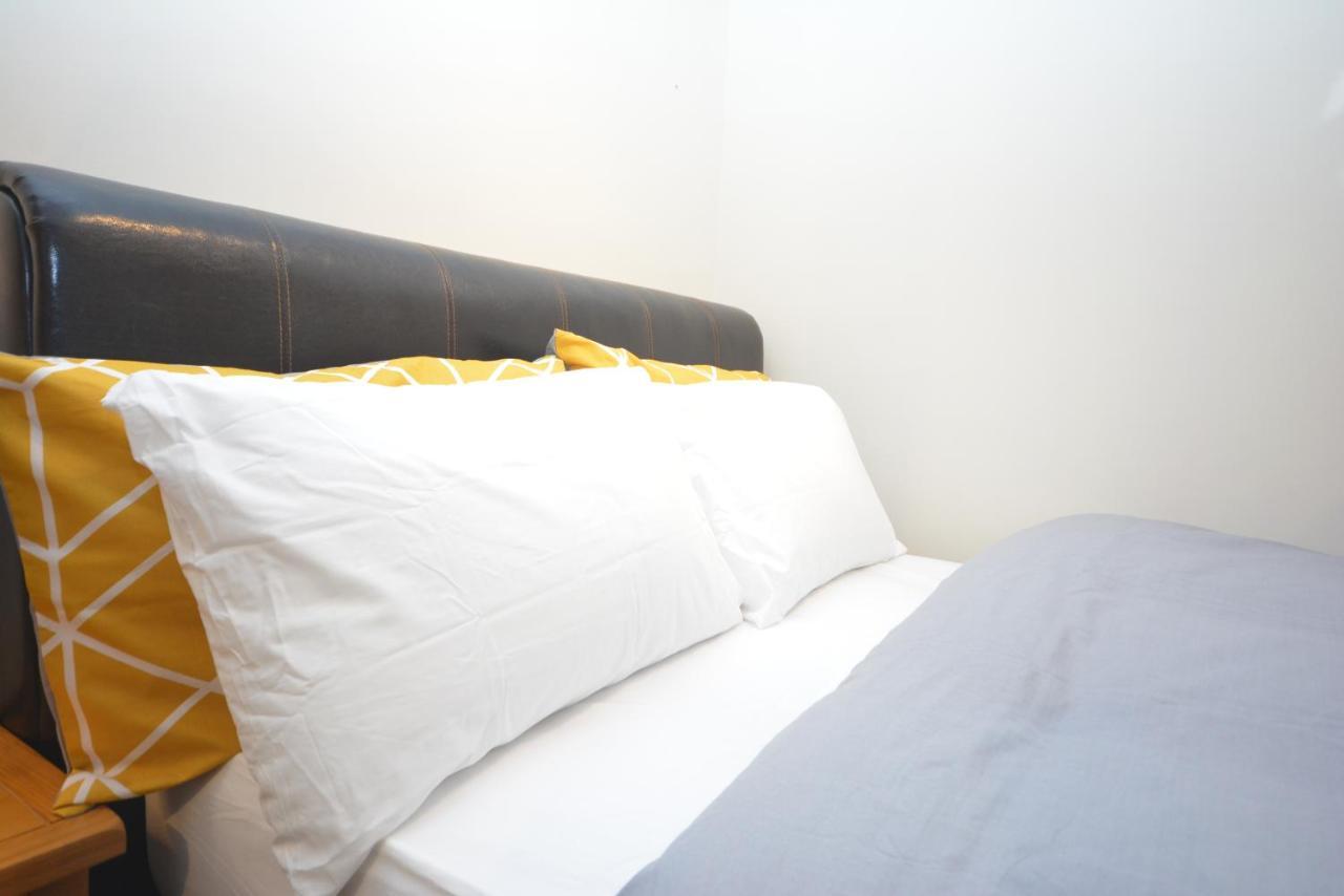 London Luxury 5 Bedroom House 2 Min Walk To The Tube Station Dagenham Kültér fotó